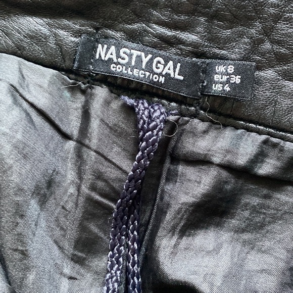 NASTY GAL Leather Shorts - Picture 6 of 8